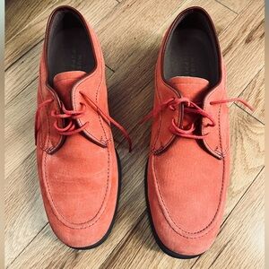 Men’s casual dress shoe in EUC. Size 10